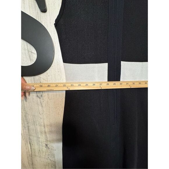 Midi dress - Picture 9 of 10